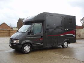 For sale: Vauxhall Movano Foxy Twin Horsebox 3.5 tonne