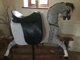 For sale: Albion K2 Dressage Saddle
